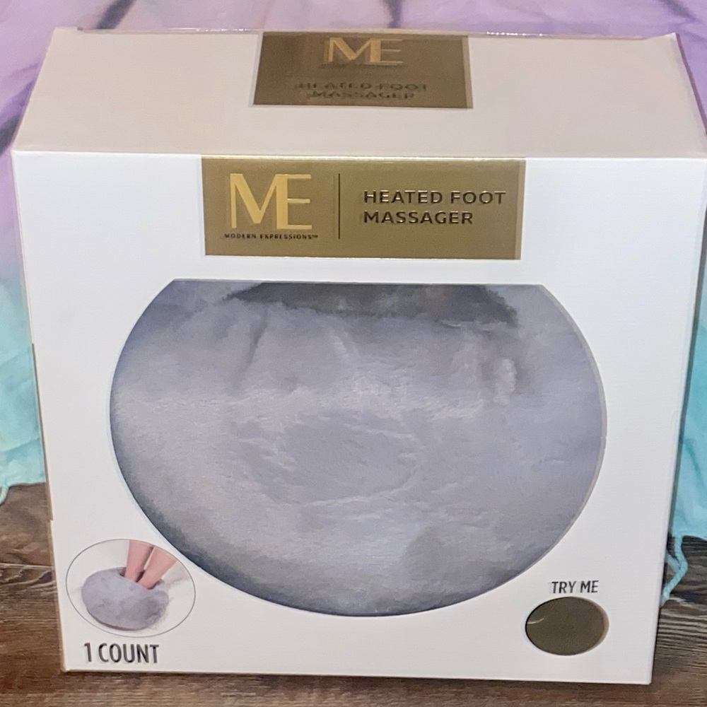 NIB MODERN EXPRESSIONS HEATED FOOT MASSAGER USB CORDED CHARGER GRAY FURRY COVER